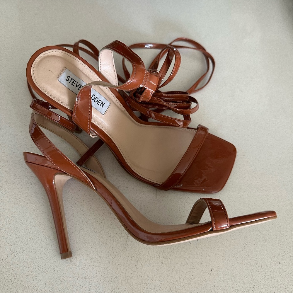 Steve Madden Lace up Strappy Uplift Heeled Sandal - 8.5 Rust/Brown